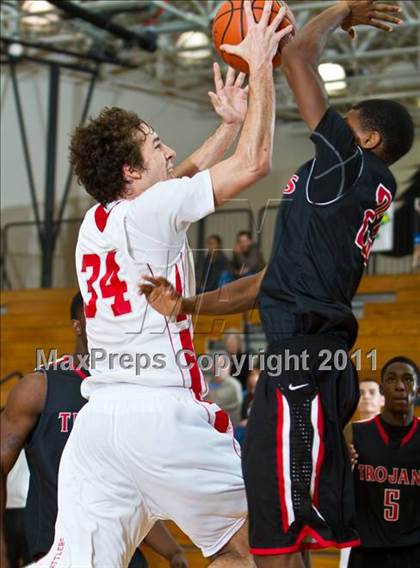 Thumbnail 2 in South Houston vs Sharyland (McDonald's Texas Invitational) photogallery.
