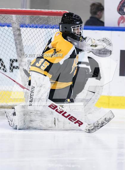 Thumbnail 3 in St. Anthony's vs St Joseph's Collegiate Institute (NYSCHSAA Division A Final) photogallery.