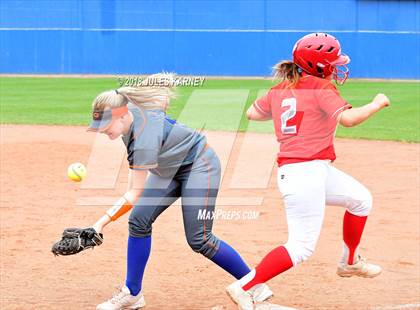 Thumbnail 1 in Savanna vs Bishop Gorman photogallery.