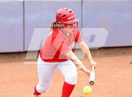 Thumbnail 3 in Savanna vs Bishop Gorman photogallery.