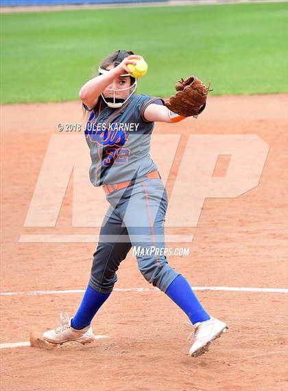 Thumbnail 3 in Savanna vs Bishop Gorman photogallery.