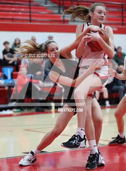 Thumbnail 3 in Westfall @ Logan Elm photogallery.