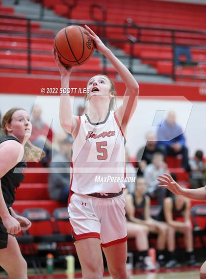 Thumbnail 3 in Westfall @ Logan Elm photogallery.