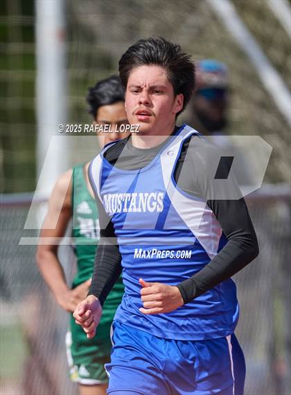 Thumbnail 2 in Rosehill Eagle Relays (400M) photogallery.