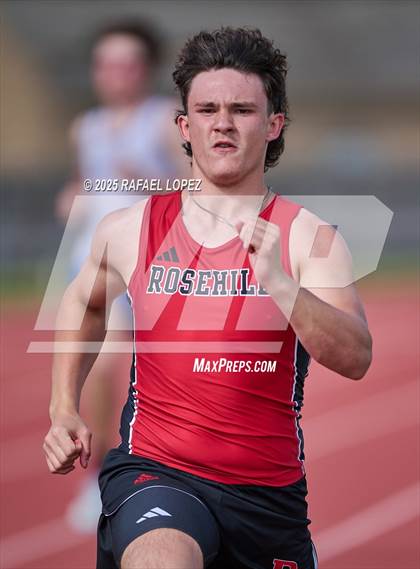 Thumbnail 2 in Rosehill Eagle Relays (400M) photogallery.
