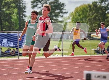 Thumbnail 1 in Rosehill Eagle Relays (400M) photogallery.