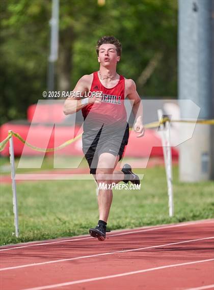 Thumbnail 3 in Rosehill Eagle Relays (400M) photogallery.