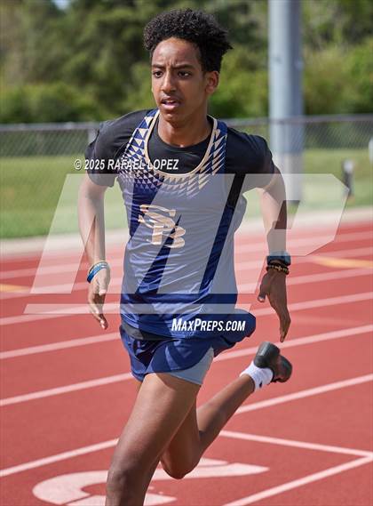 Thumbnail 1 in Rosehill Eagle Relays (400M) photogallery.
