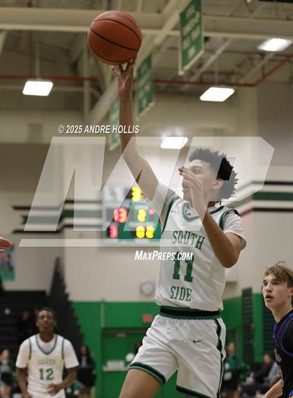 Thumbnail 2 in Fort Wayne Blackhawk Christian @ Fort Wayne South Side photogallery.
