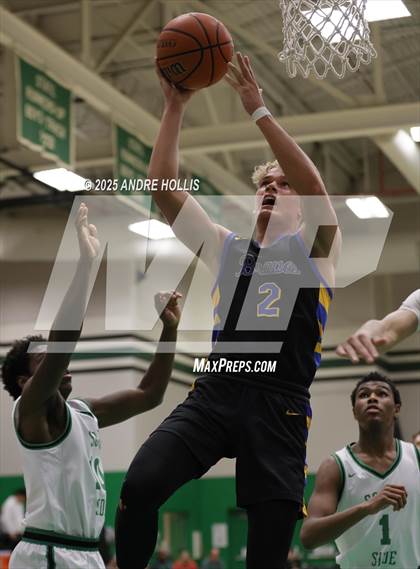 Thumbnail 2 in Fort Wayne Blackhawk Christian @ Fort Wayne South Side photogallery.