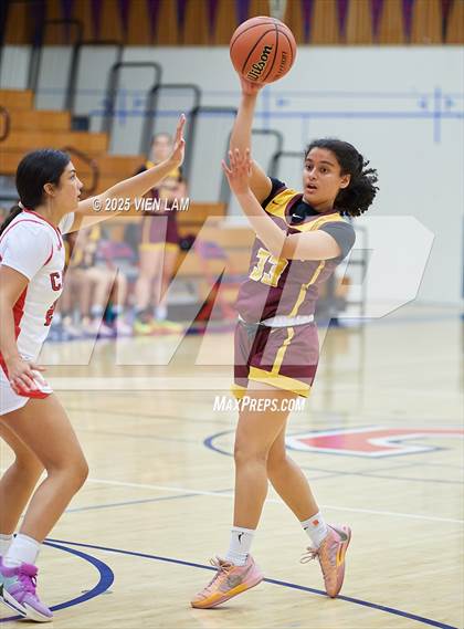 Thumbnail 2 in Las Lomas @ Campolindo photogallery.