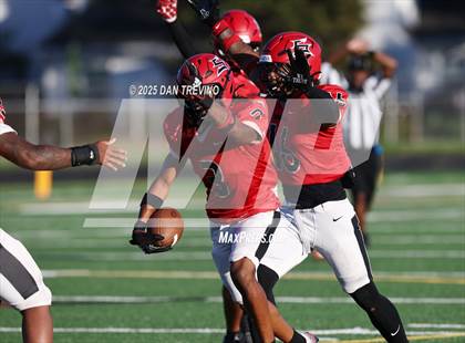 Thumbnail 2 in Granby @ Salem (Scrimmage) photogallery.