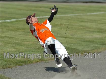 Thumbnail 1 in Stonington @ Montville (CIAC Class M Semifinal) photogallery.