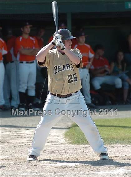 Thumbnail 2 in Stonington @ Montville (CIAC Class M Semifinal) photogallery.