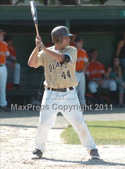 Thumbnail 3 in Stonington @ Montville (CIAC Class M Semifinal) photogallery.