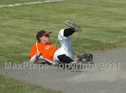 Thumbnail 3 in Stonington @ Montville (CIAC Class M Semifinal) photogallery.
