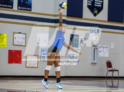 Thumbnail 1 in Harding Academy @ Arlington photogallery.