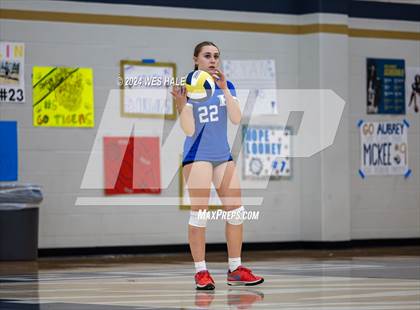 Thumbnail 1 in Harding Academy @ Arlington photogallery.