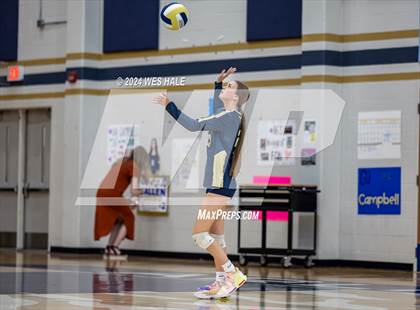Thumbnail 3 in Harding Academy @ Arlington photogallery.