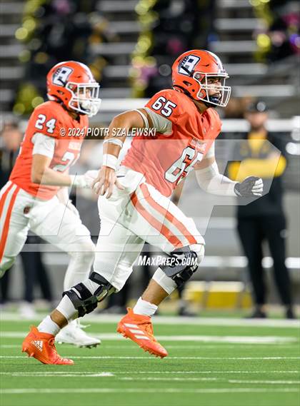 Thumbnail 1 in Klein Oak vs Bridgeland (UIL 6A D1 Football Bi-District) photogallery.