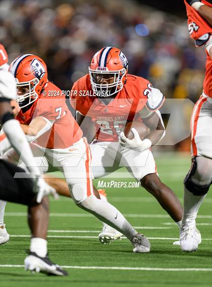Thumbnail 3 in Klein Oak vs Bridgeland (UIL 6A D1 Football Bi-District) photogallery.