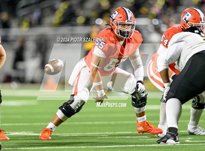 Thumbnail 2 in Klein Oak vs Bridgeland (UIL 6A D1 Football Bi-District) photogallery.