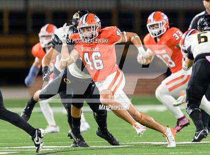 Thumbnail 3 in Klein Oak vs Bridgeland (UIL 6A D1 Football Bi-District) photogallery.