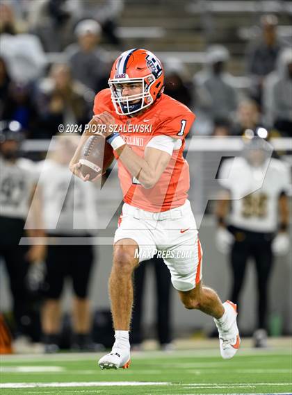 Thumbnail 1 in Klein Oak vs Bridgeland (UIL 6A D1 Football Bi-District) photogallery.