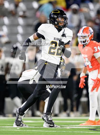 Thumbnail 3 in Klein Oak vs Bridgeland (UIL 6A D1 Football Bi-District) photogallery.