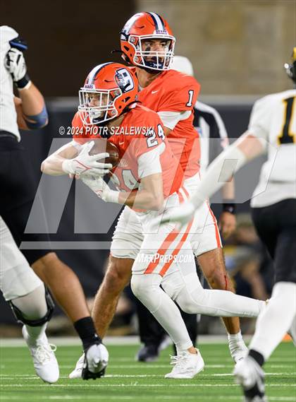 Thumbnail 3 in Klein Oak vs Bridgeland (UIL 6A D1 Football Bi-District) photogallery.