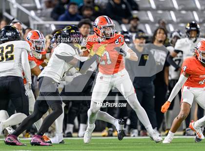 Thumbnail 2 in Klein Oak vs Bridgeland (UIL 6A D1 Football Bi-District) photogallery.