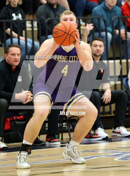 Thumbnail 2 in Redbank Valley vs. Karns City (District 9 2A Final) photogallery.