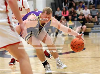 Thumbnail 3 in Redbank Valley vs. Karns City (District 9 2A Final) photogallery.
