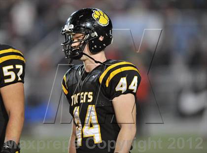 Thumbnail 2 in Coatesville vs. North Allegheny (PIAA AAAA Final) photogallery.