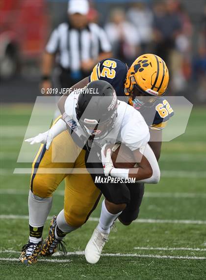 Thumbnail 3 in Clarkson Football North (Mississauga, Ontario) @ St. Ignatius photogallery.