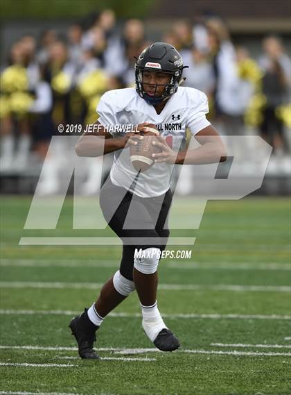 Thumbnail 1 in Clarkson Football North (Mississauga, Ontario) @ St. Ignatius photogallery.