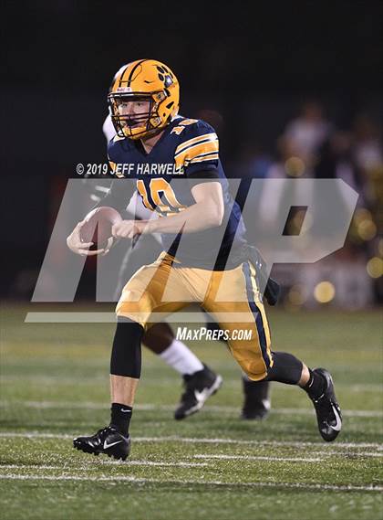 Thumbnail 3 in Clarkson Football North (Mississauga, Ontario) @ St. Ignatius photogallery.