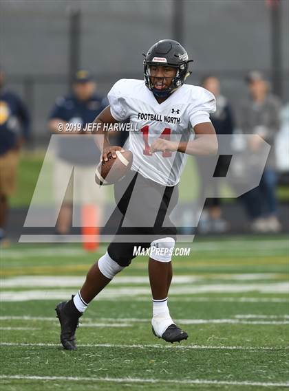 Thumbnail 1 in Clarkson Football North (Mississauga, Ontario) @ St. Ignatius photogallery.