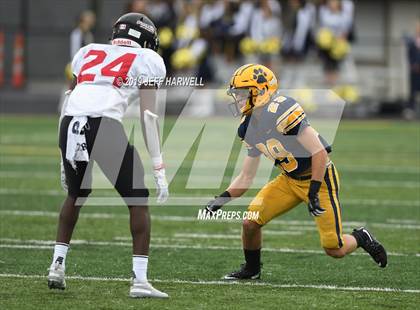 Thumbnail 2 in Clarkson Football North (Mississauga, Ontario) @ St. Ignatius photogallery.