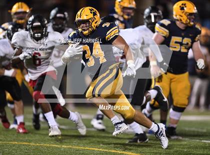 Thumbnail 2 in Clarkson Football North (Mississauga, Ontario) @ St. Ignatius photogallery.