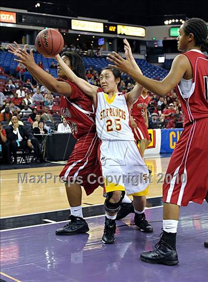 Thumbnail 1 in Vallejo vs. St. Francis (CIF SJS D2 Final) photogallery.