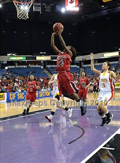 Thumbnail 2 in Vallejo vs. St. Francis (CIF SJS D2 Final) photogallery.