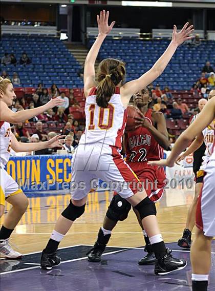 Thumbnail 1 in Vallejo vs. St. Francis (CIF SJS D2 Final) photogallery.