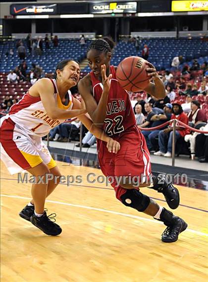 Thumbnail 2 in Vallejo vs. St. Francis (CIF SJS D2 Final) photogallery.