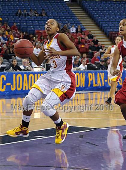 Thumbnail 1 in Vallejo vs. St. Francis (CIF SJS D2 Final) photogallery.