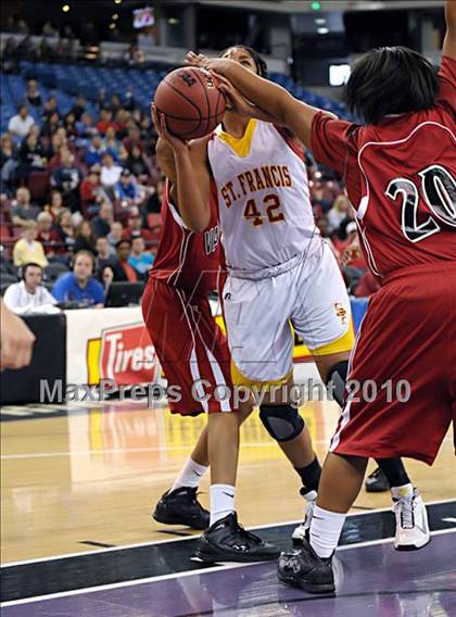 Thumbnail 2 in Vallejo vs. St. Francis (CIF SJS D2 Final) photogallery.