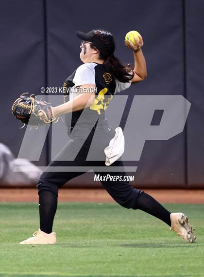 Thumbnail 1 in Greenway vs. Salpointe Catholic (AIA 4A Finals) photogallery.
