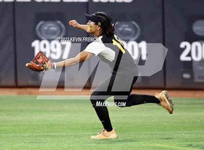Thumbnail 2 in Greenway vs. Salpointe Catholic (AIA 4A Finals) photogallery.
