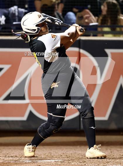 Thumbnail 3 in Greenway vs. Salpointe Catholic (AIA 4A Finals) photogallery.