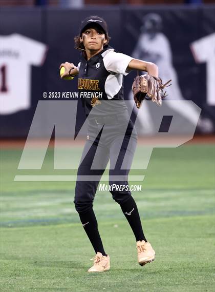 Thumbnail 2 in Greenway vs. Salpointe Catholic (AIA 4A Finals) photogallery.